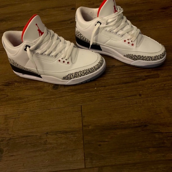 Jordan 3s ordered the wrong size looking for offers not firm on price